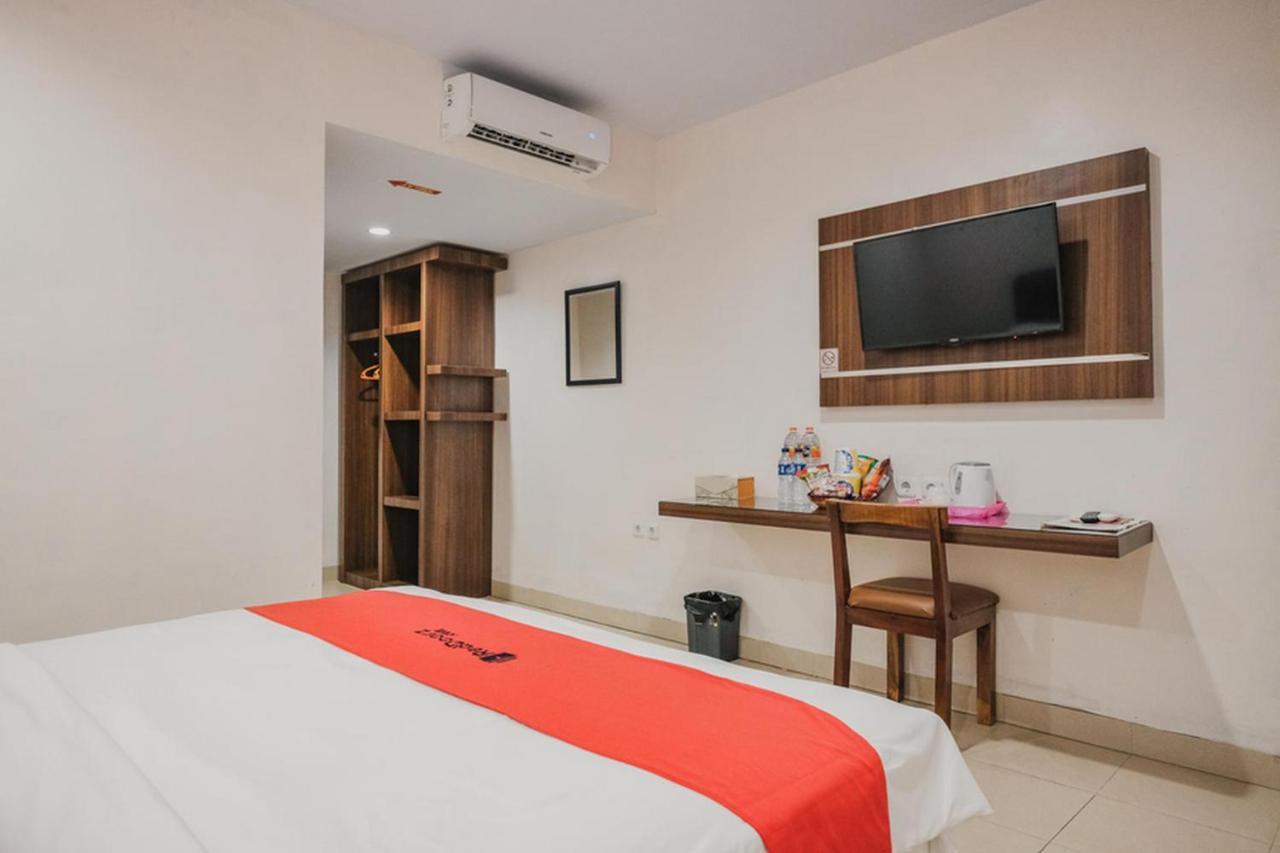 Reddoorz Premium @ Dna Fun Zone Pekanbaru Extérieur photo